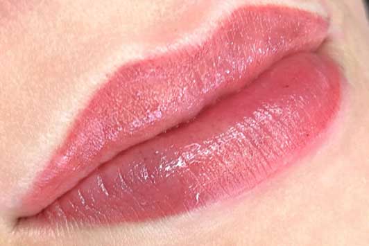 Lip Blushing